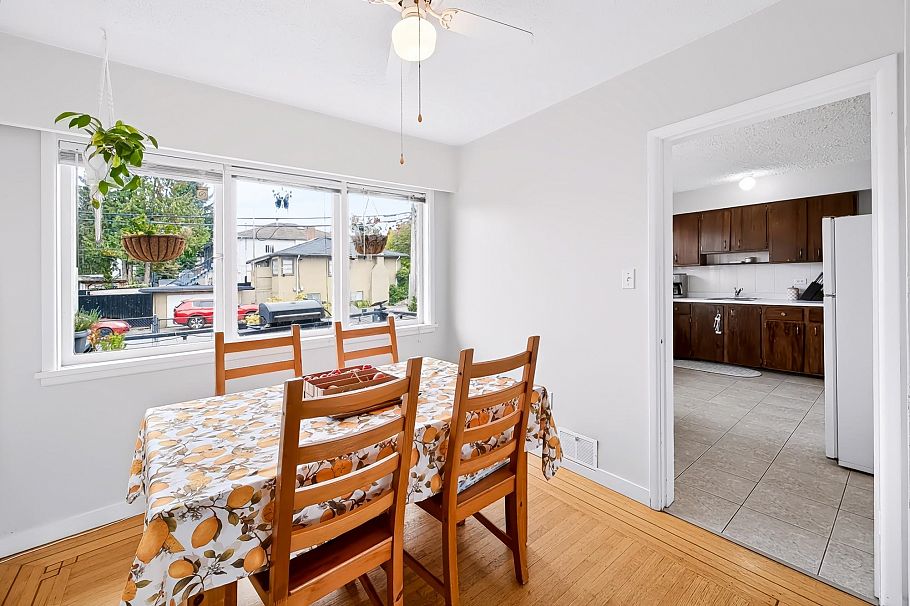 1685 E 55th Avenue Vancouver, BC - 7