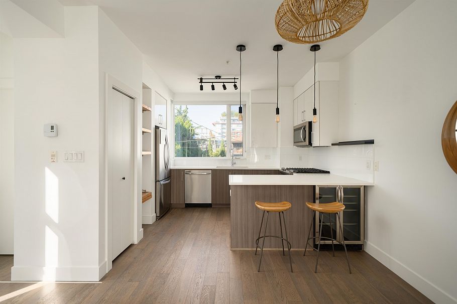 2337 Brunswick Street Vancouver, BC - 4