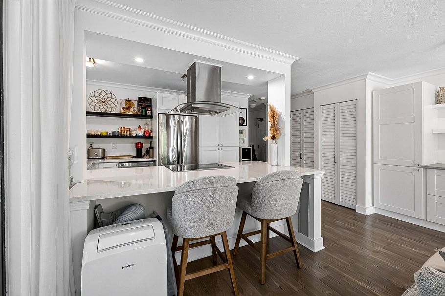 101 1702 Chesterfield Avenue North Vancouver, BC - 10