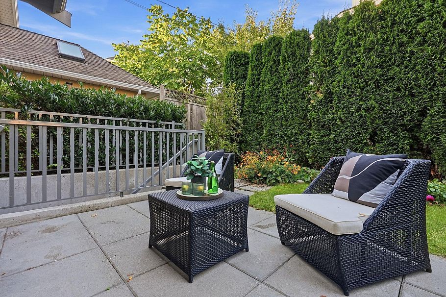 248 E 6th Street North Vancouver, BC - 34