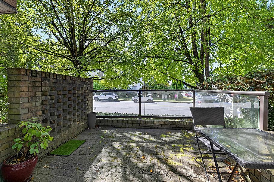 101 1702 Chesterfield Avenue North Vancouver, BC - 23