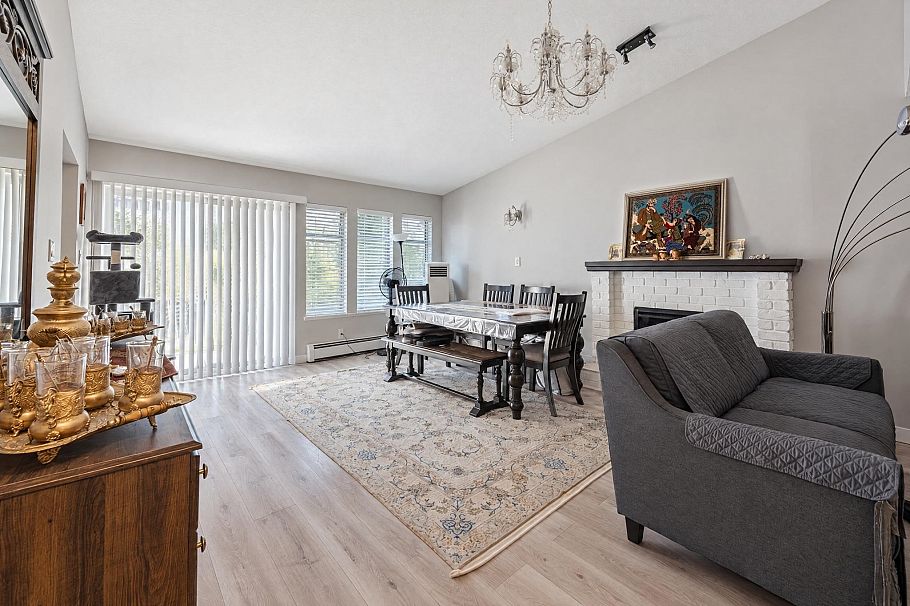 580 W 29th Street North Vancouver, BC - 9