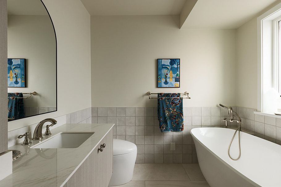 238 E 19th Street North Vancouver, BC - 16