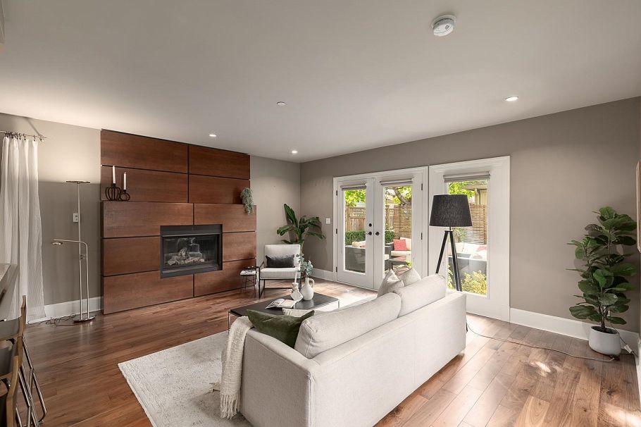 850 E 10th Avenue Vancouver, BC - 3
