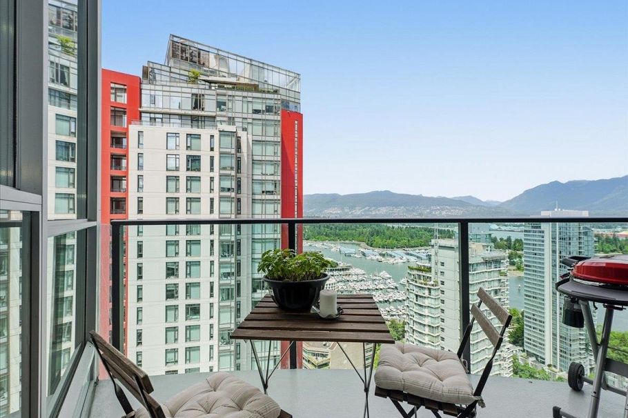 3301 1189 Melville Street Vancouver, BC - 11