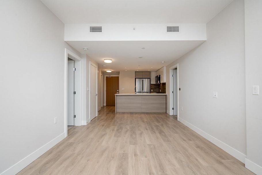 310 3451 Sawmill Crescent Vancouver, BC - 3