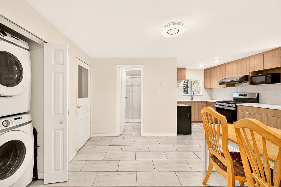 777 E Pender Street Vancouver, BC - 17