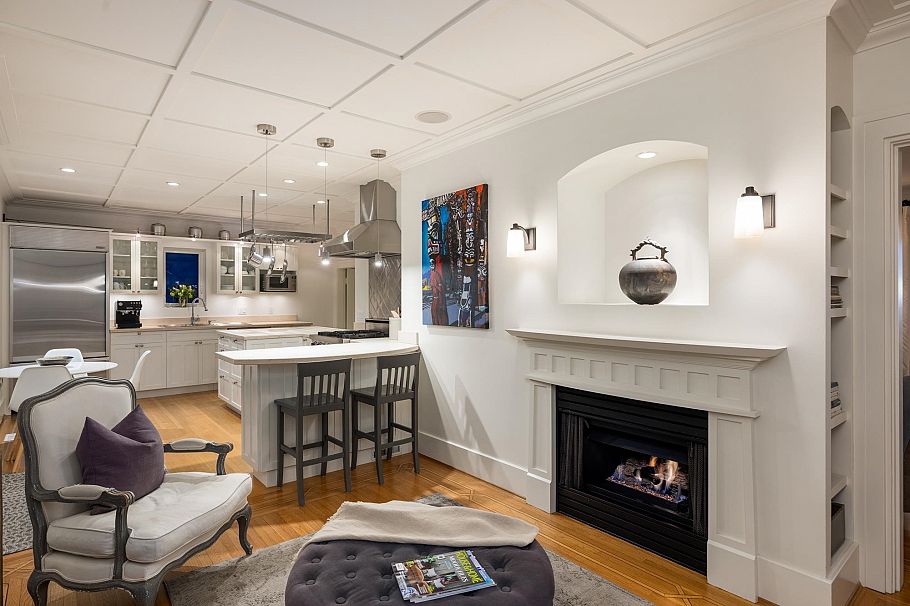 402 Brand Street North Vancouver, BC - 17