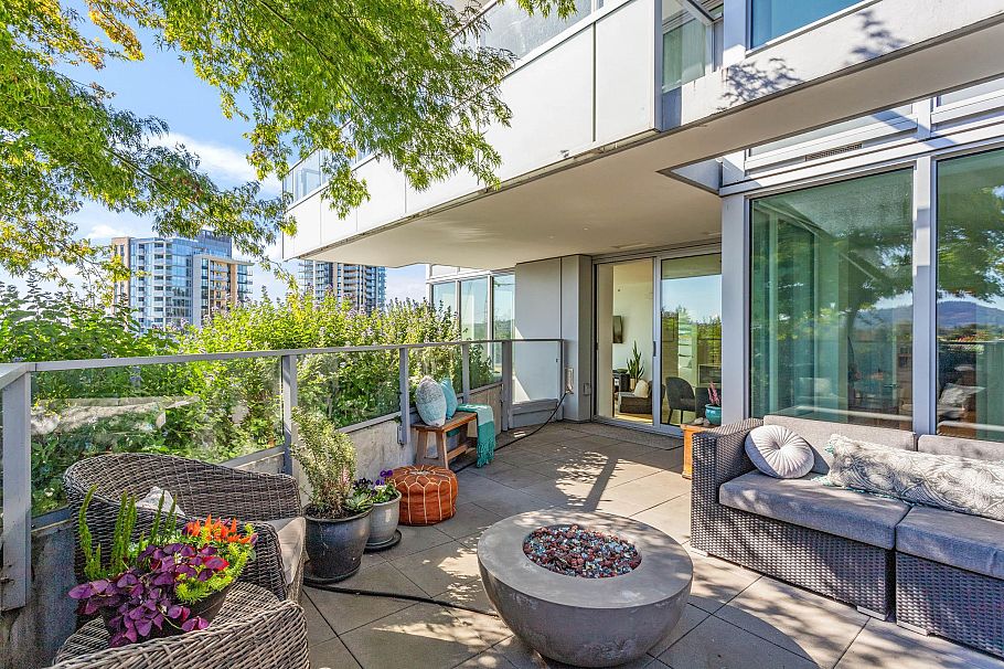706 1500 Fern Street North Vancouver, BC - 13