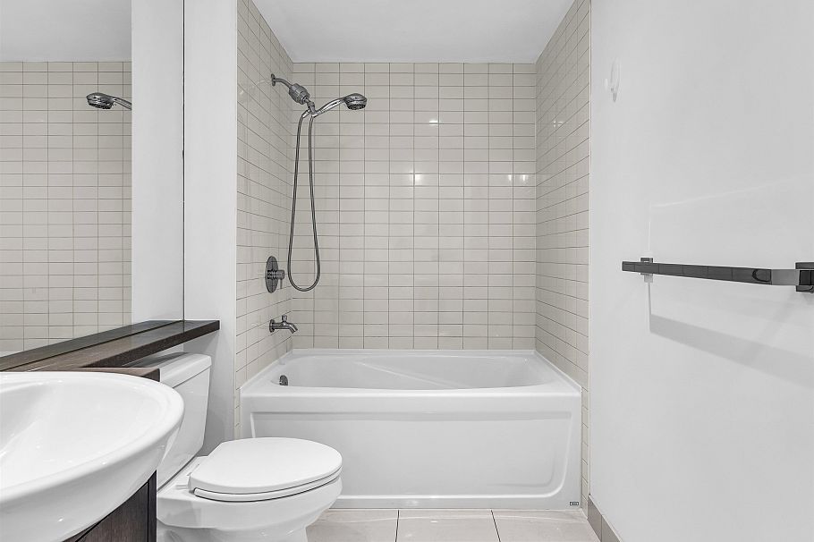 214 750 W 12th Avenue Vancouver, BC - 13