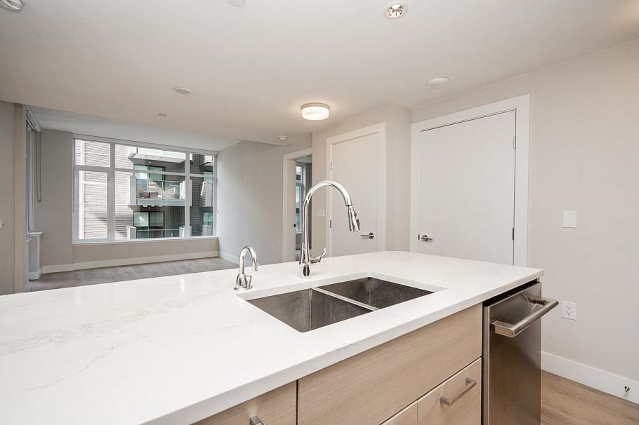 310 3451 Sawmill Crescent Vancouver, BC - 6