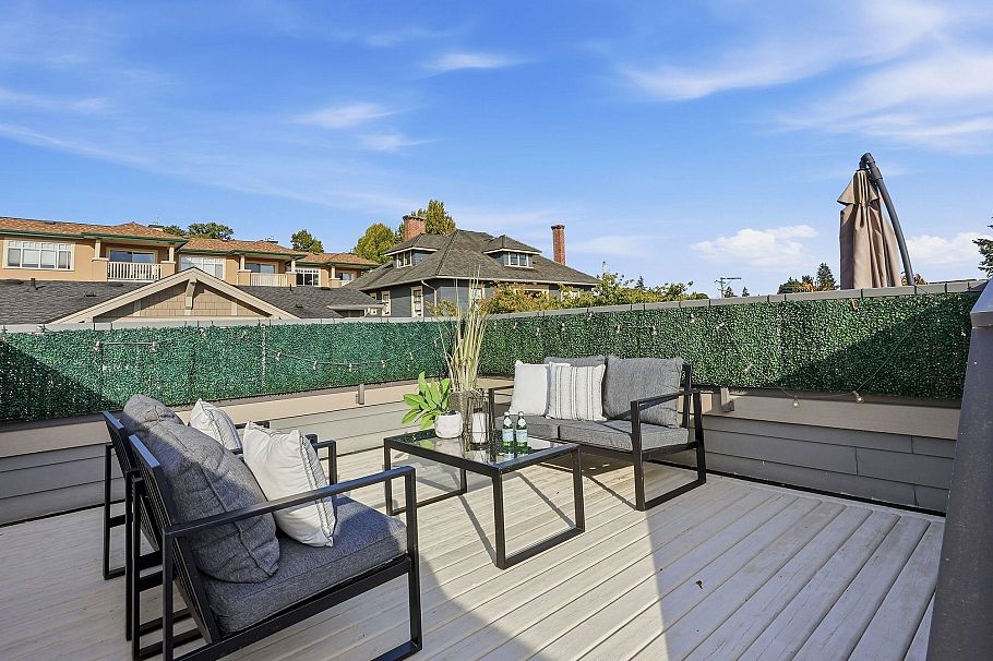 248 E 6th Street North Vancouver, BC - 35
