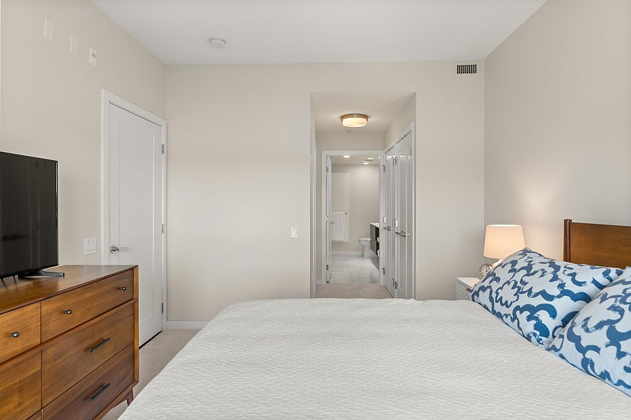 305 3911 Cates Landing Way North Vancouver, BC - 27
