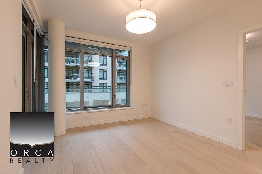 306 777 HARBOUR WAY, North Vancouver BC V7P 0G2 North Vancouver, BC - 5