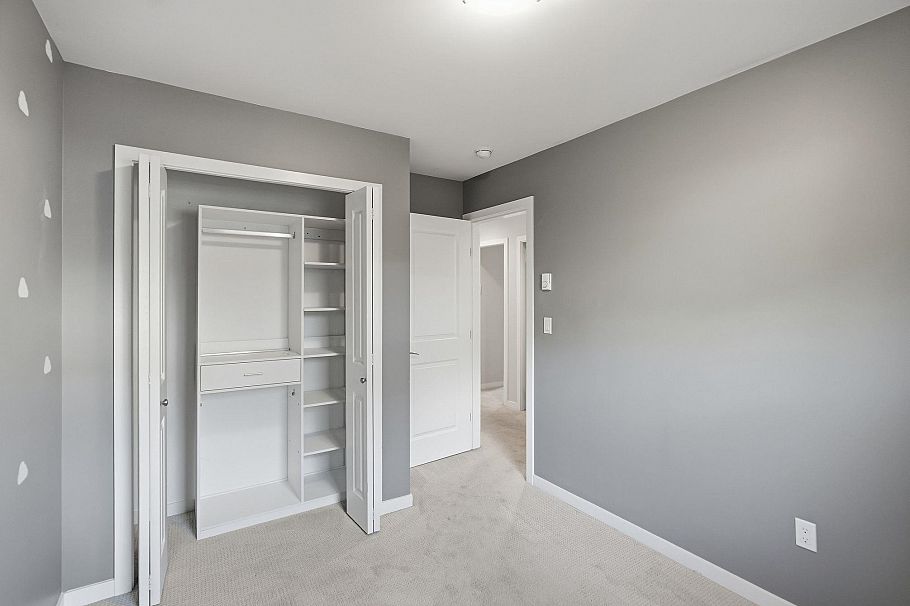 248 E 6th Street North Vancouver, BC - 25