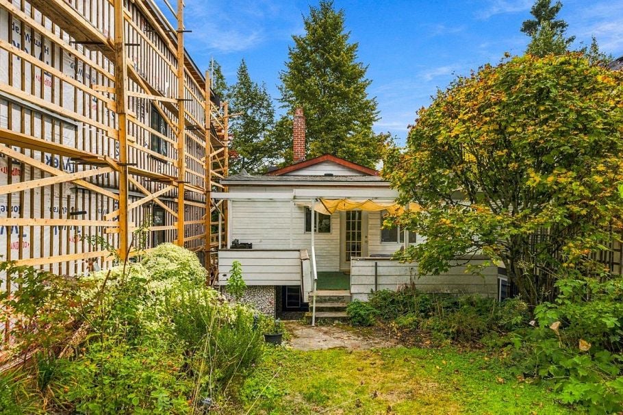 4153 John Street Vancouver, BC - 29