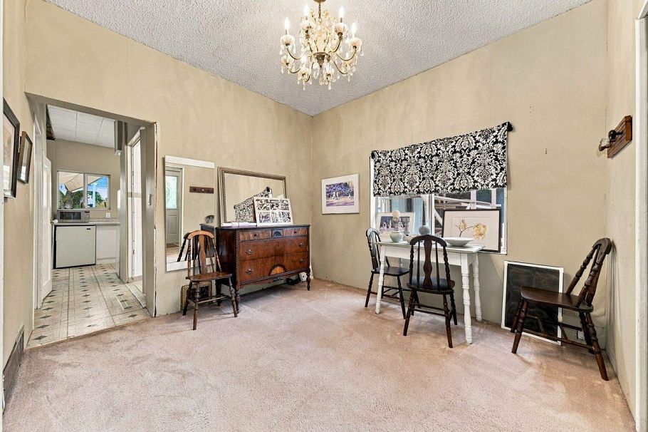 4153 John Street Vancouver, BC - 6