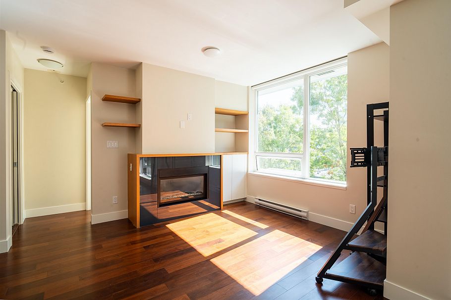 504 1675 W 8 Avenue Vancouver, BC - 5