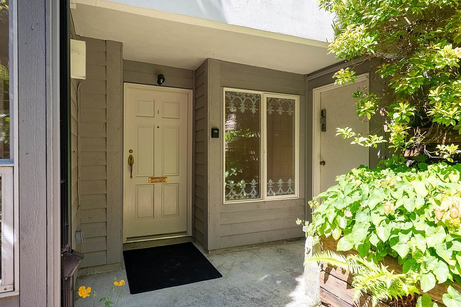 5948 Nancy Greene Way North Vancouver, BC - 28