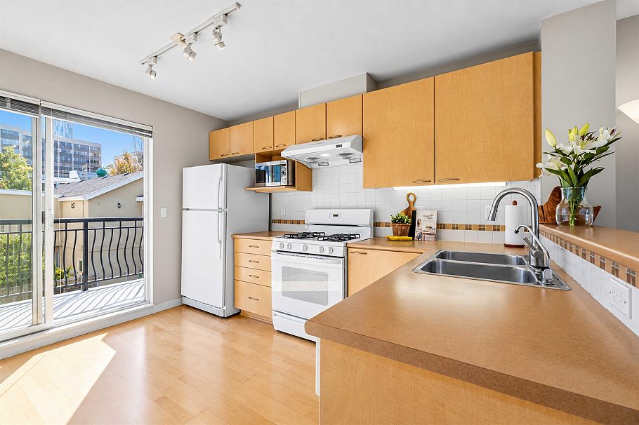 319 678 W 7th Avenue Vancouver, BC - 14
