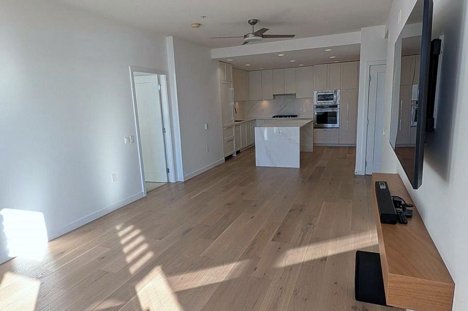 102 3873 Cates Landing Way North Vancouver, BC - 9