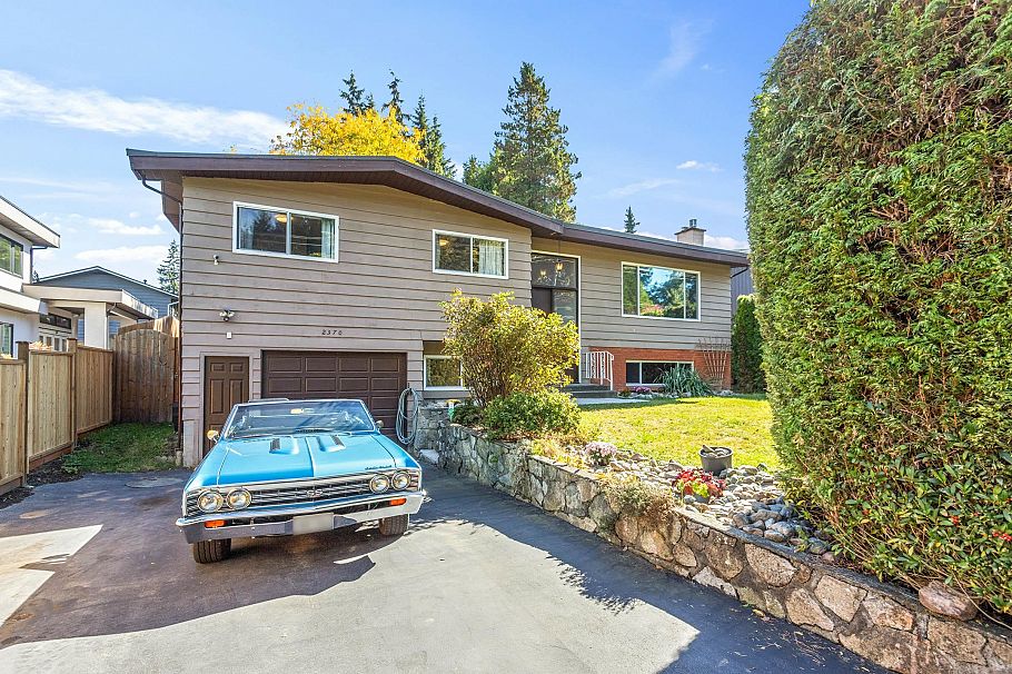 2370 Mountain Highway North Vancouver, BC - 1