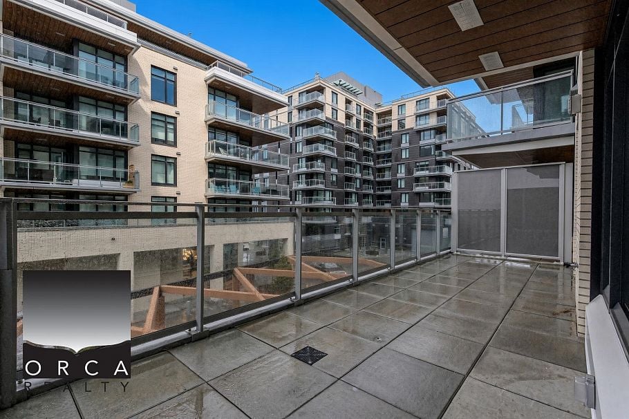 306 777 HARBOUR WAY, North Vancouver BC V7P 0G2 North Vancouver, BC - 4