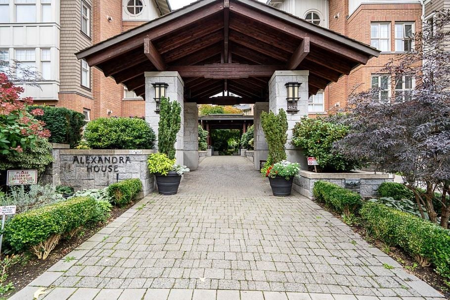 1406 4655 Valley Drive Vancouver, BC - 1