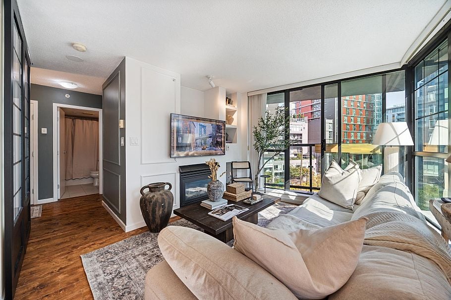 609 501 Pacific Street Vancouver, BC - 3