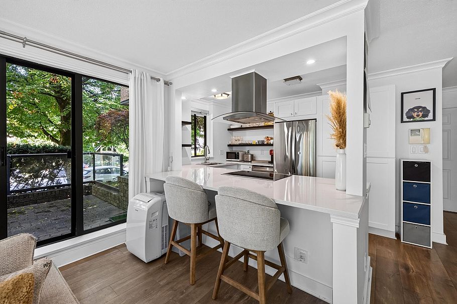 101 1702 Chesterfield Avenue North Vancouver, BC - 11