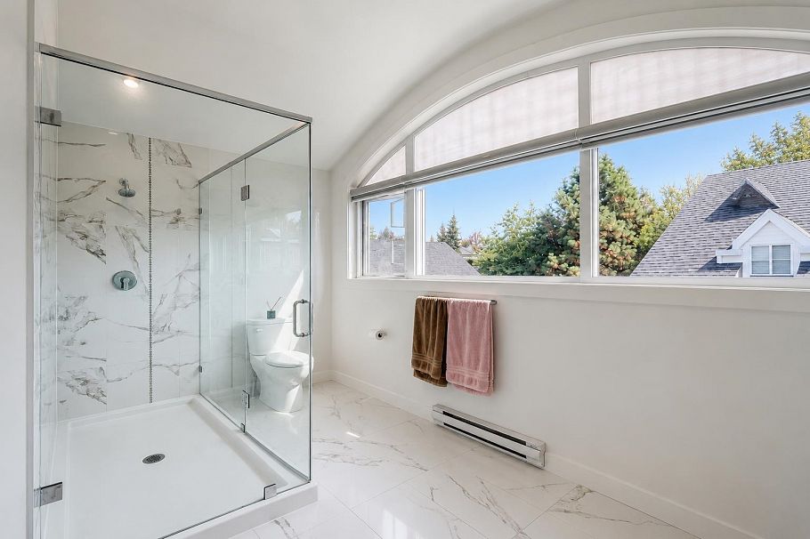 7887 French Street Vancouver, BC - 29