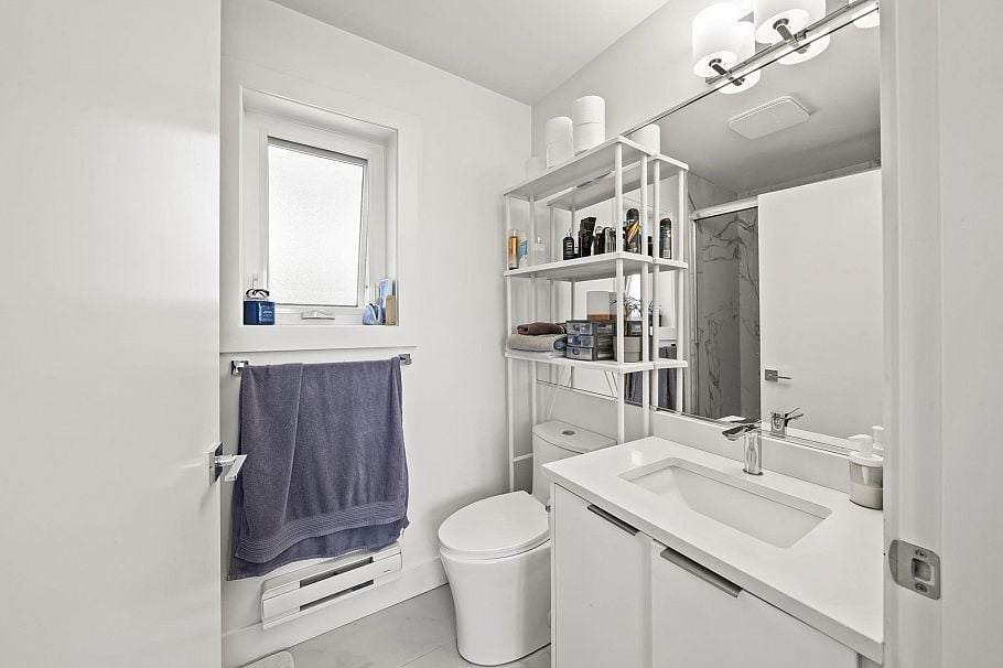 742 E 58th Avenue Vancouver, BC - 33