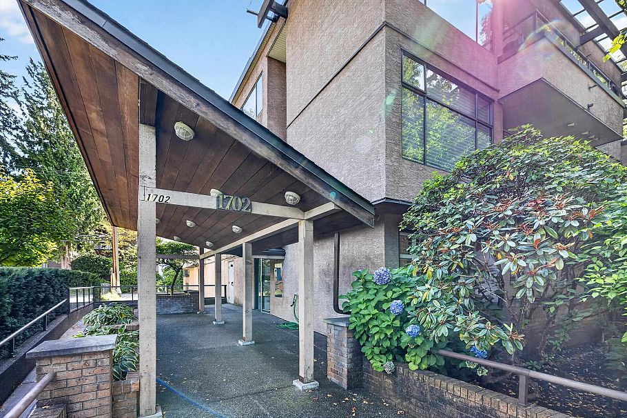 101 1702 Chesterfield Avenue North Vancouver, BC - 30