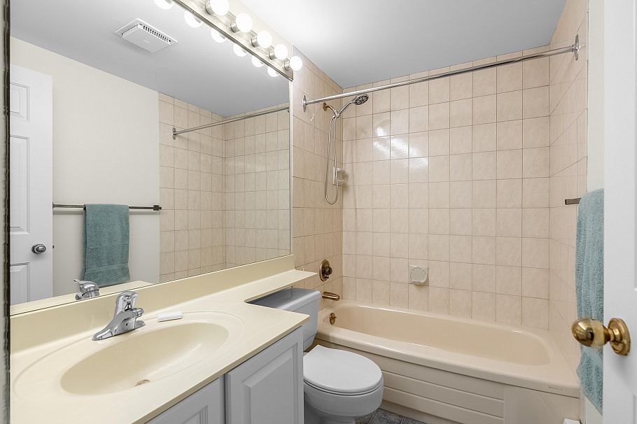 5948 Nancy Greene Way North Vancouver, BC - 20