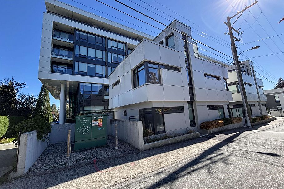 6303 Cambie Street Vancouver, BC - 2