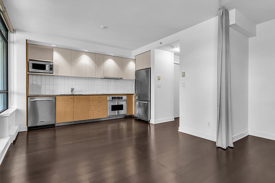 214 750 W 12th Avenue Vancouver, BC - 19
