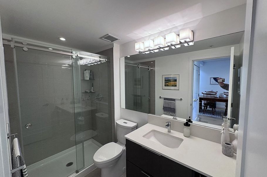 102 3873 Cates Landing Way North Vancouver, BC - 12
