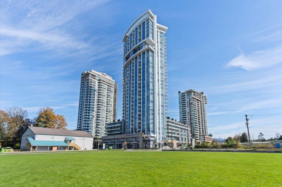 706 1500 Fern Street North Vancouver, BC - 2
