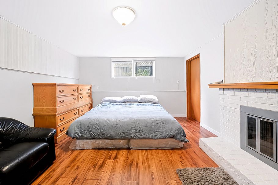 1685 E 55th Avenue Vancouver, BC - 20