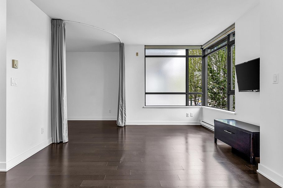 214 750 W 12th Avenue Vancouver, BC - 32