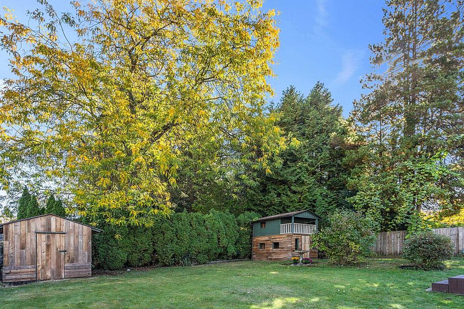 2370 Mountain Highway North Vancouver, BC - 36