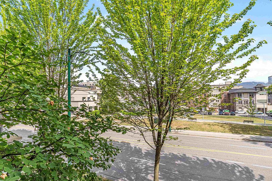 214 750 W 12th Avenue Vancouver, BC - 8