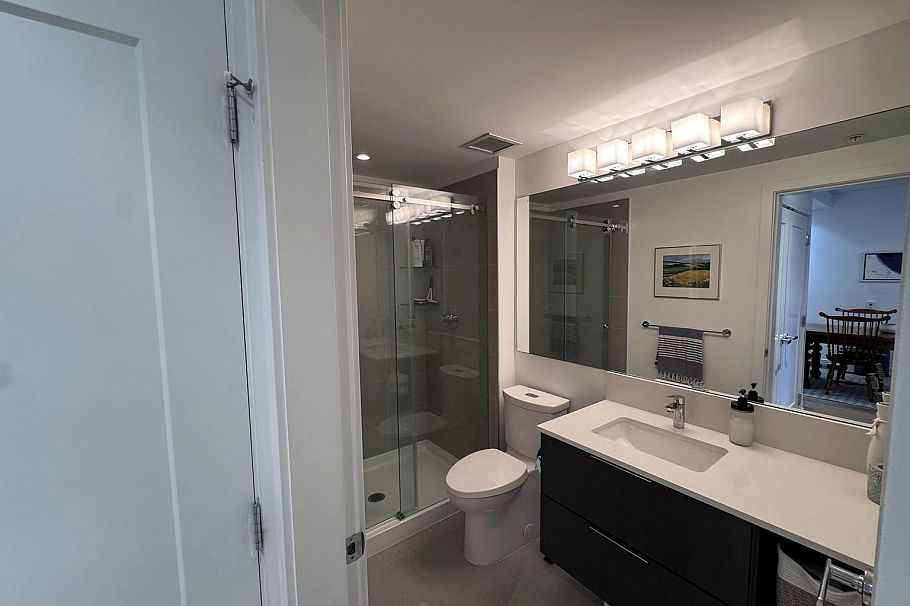 102 3873 Cates Landing Way North Vancouver, BC - 11