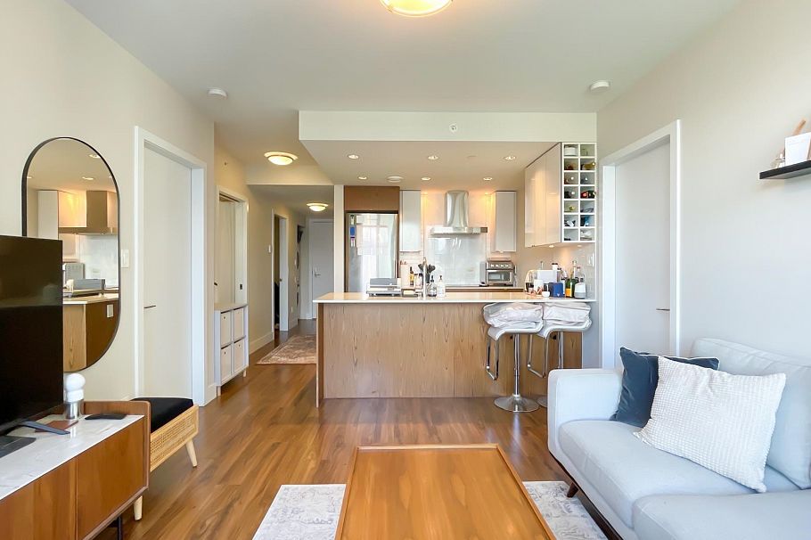 1402 159 W 2nd Avenue Vancouver, BC - 4