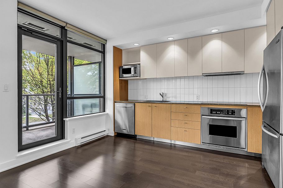 214 750 W 12th Avenue Vancouver, BC - 23