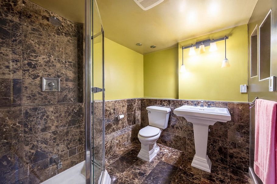 873 Baycrest Drive North Vancouver, BC - 8