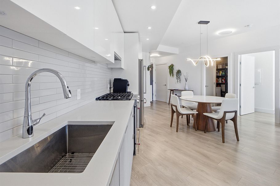 414 8508 Rivergrass Drive Vancouver, BC - 8