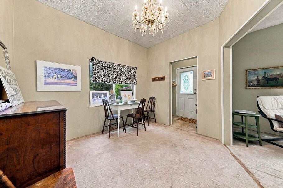 4153 John Street Vancouver, BC - 5