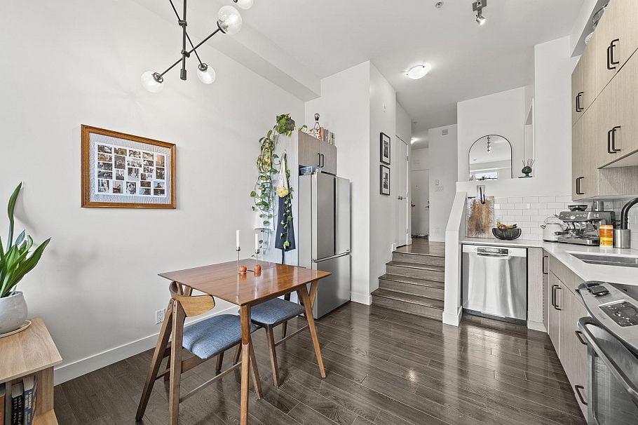 306 388 Kootenay Street Vancouver, BC - 2