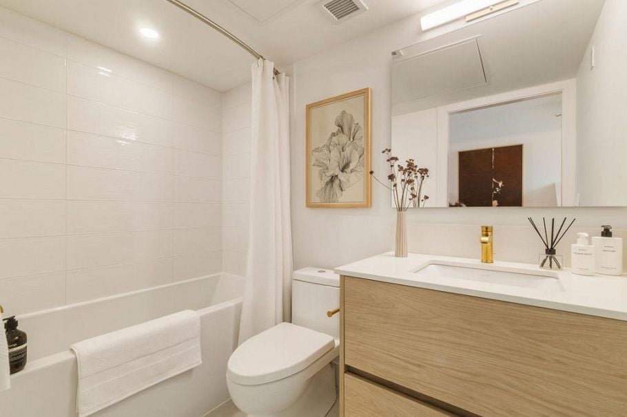 221 7789 Yukon Street Vancouver, BC - 30